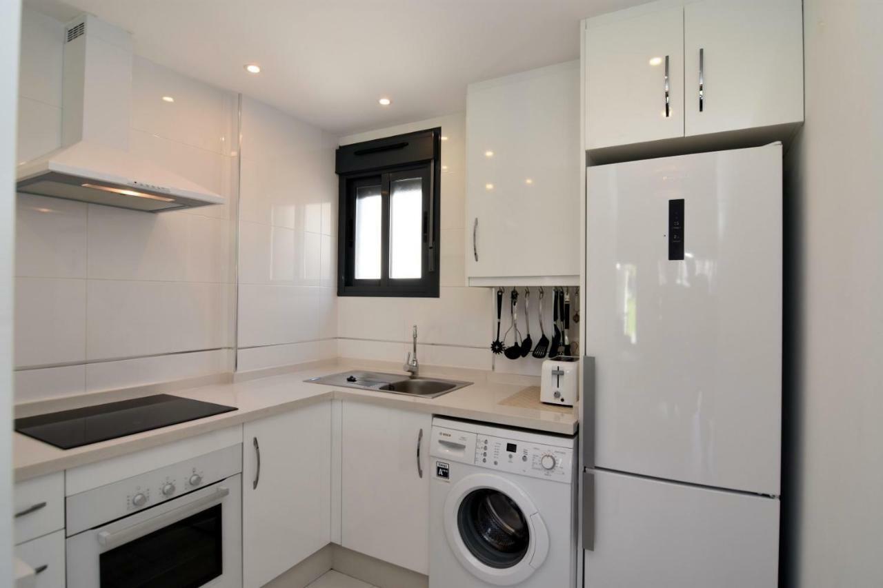 Oasis V South Facing Pool View La Zenia Apartment *